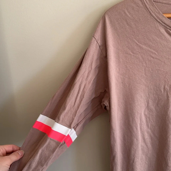 Victoria's Secret Pink beach tan Henley Campus Tee Oversized Long Sleeve top L - Picture 4 of 8
